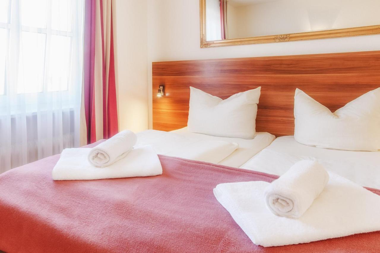 Hotel Mira Mare Heiligenhafen Ngoại thất bức ảnh